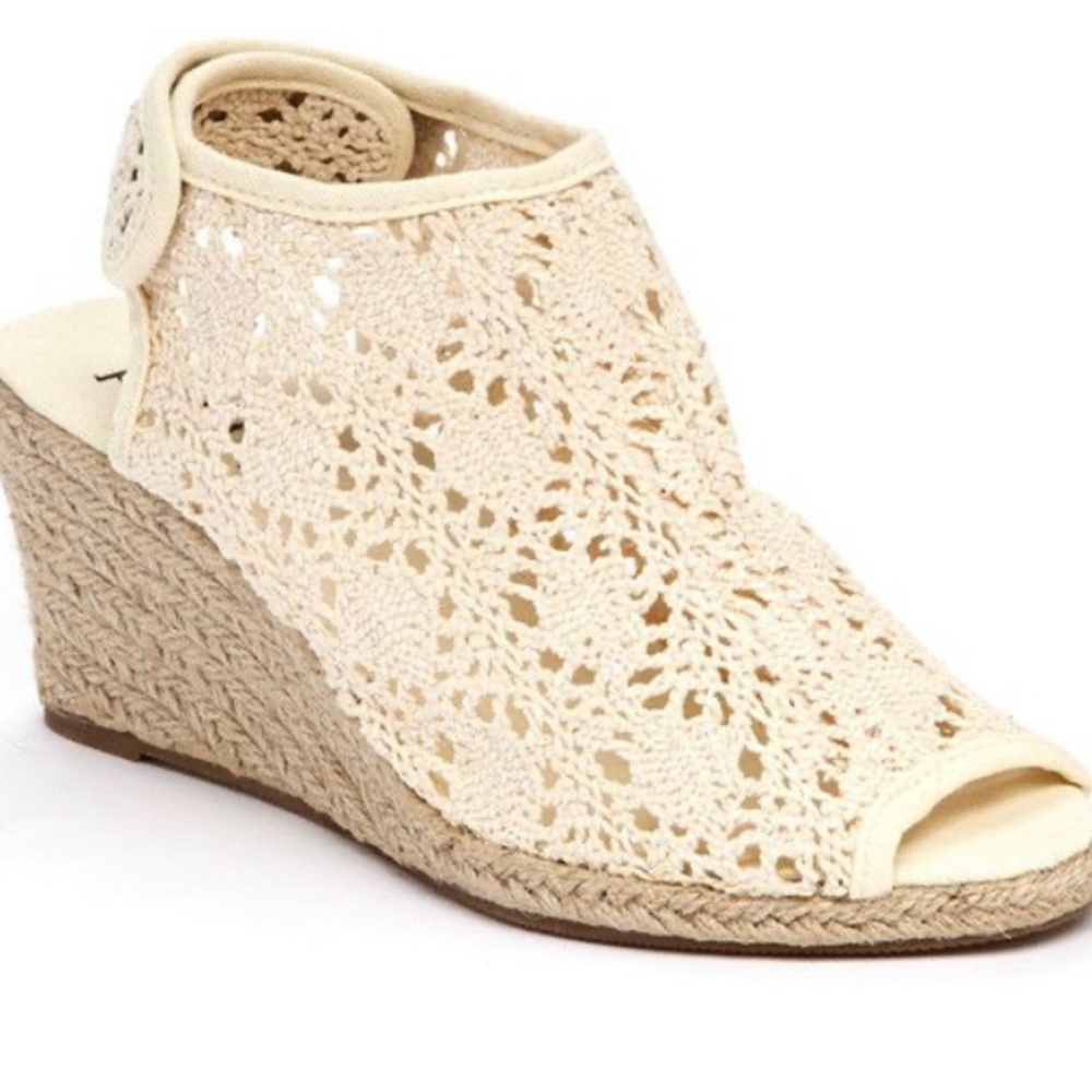 BUCCO Crochet Wedges Heels